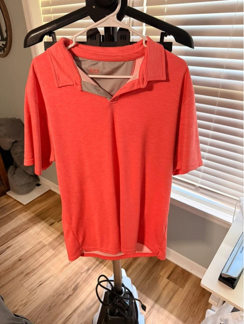 Nike Men's Coral Polo Shirt Size Large